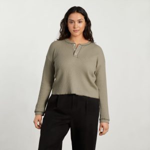 The Organic Cotton Waffle Henley | Field Green